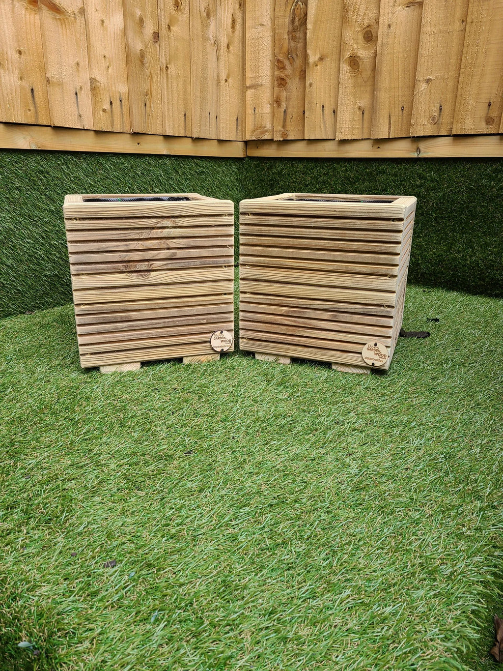 Pair of Decking Style Planters – 25cm x 25cm x 25cm